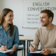 تمرین آموزش مکالمه زبان انگلیسی در کلاس مدرن با حضور دو زبان‌آموز